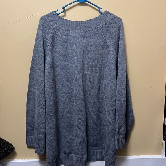 🆕 Womens Plus size Avenue Gray Cable Knit Front Sweater Size 26/28 - Picture 3 of 5